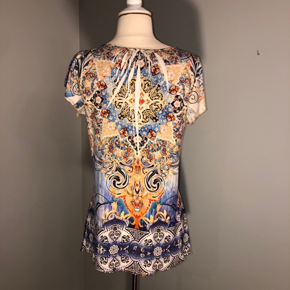 Live and Let Live Multicolored Top - Picture 2 of 16